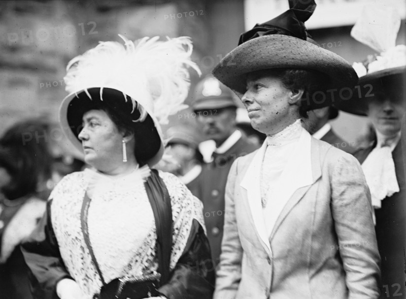 Democratic National Convention - Mrs. Norman E. Mack And Mrs. William H. Taft, 1912. Creator: Harris & Ewing.