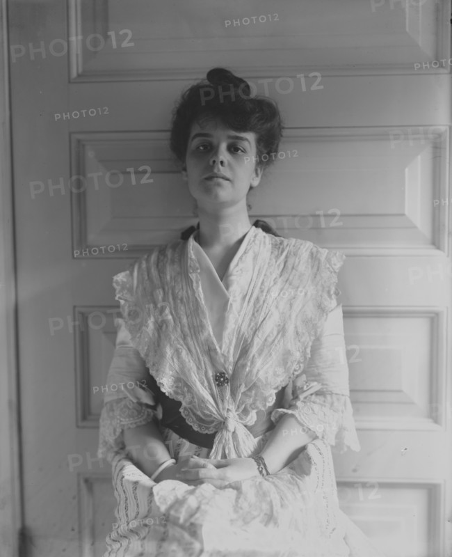 Helen Hay, between 1890 and 1910. Creator: Frances Benjamin Johnston.
