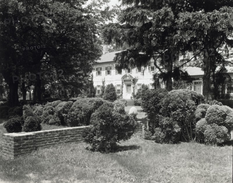 Chatham, Colonel Daniel Bradford Devore house, 120 Chatham Lane, Fredericksburg, Virginia, 1927. Creator: Frances Benjamin Johnston.