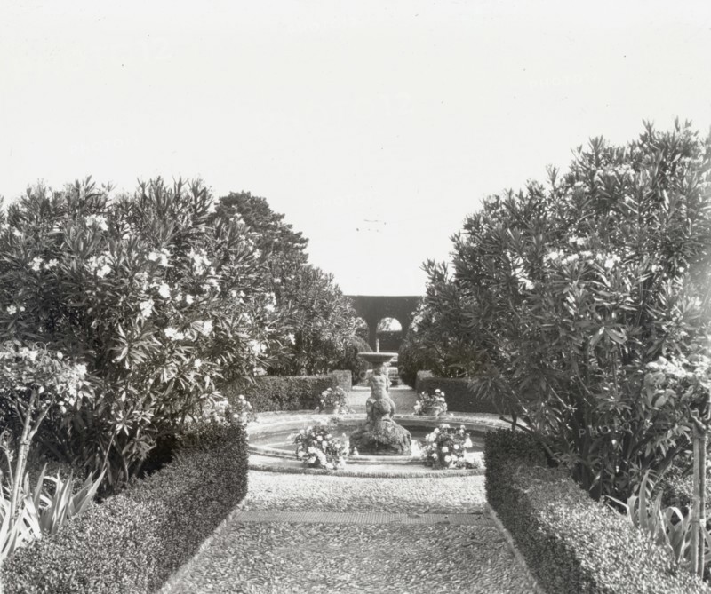 Villa Gamberaia, Settignano, Tuscany, Italy, 1925. Creator: Frances Benjamin Johnston.