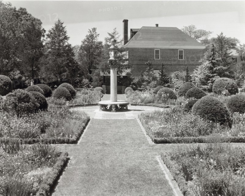 York Hall, Captain George Preston Blow house, Route 1005 and Main Street, Yorktown, Virginia, 1929 Creator: Frances Benjamin Johnston.