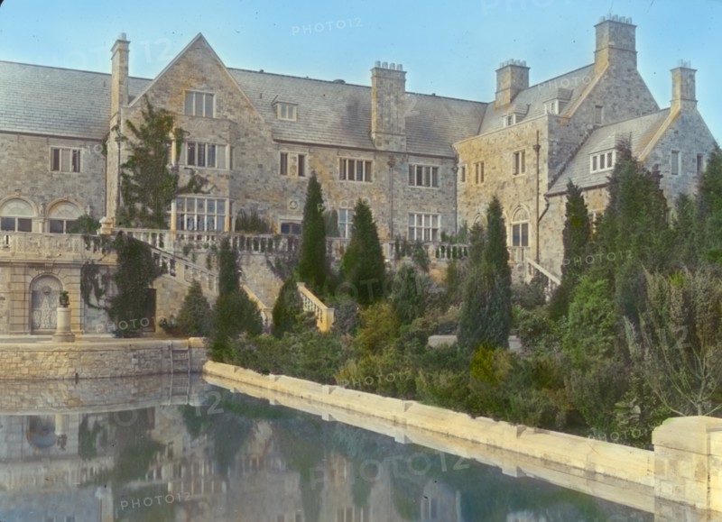 Killenworth, George Dupont Pratt house, Glen Cove, New York, c1915. Creator: Frances Benjamin Johnston.