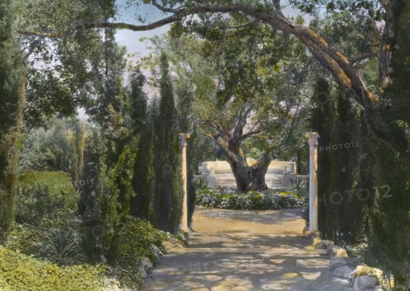 Arcady, George Owen Knapp house, Sycamore Canyon Road, Montecito, California, 1917. Creator: Frances Benjamin Johnston.