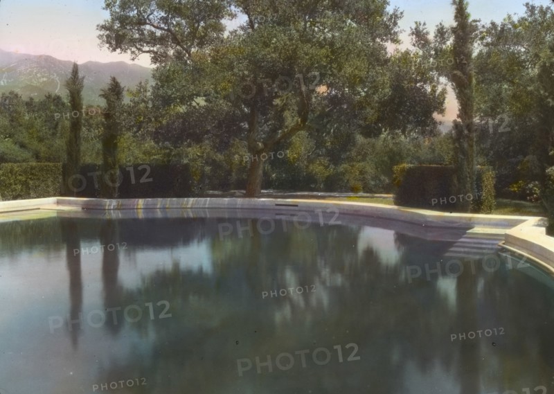 Arcady, George Owen Knapp house, Sycamore Canyon Road, Montecito, California, 1917. Creator: Frances Benjamin Johnston.