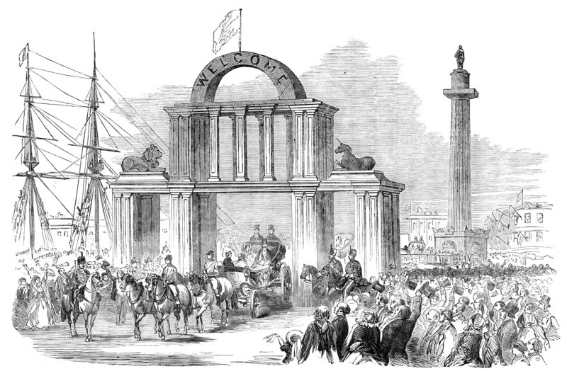 Arch in Whitefriars at the Wilberforce Column, Hull, 1854. Creator: Unknown.