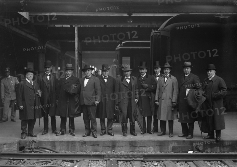 British Labor Committees At Union Station, 1917.
