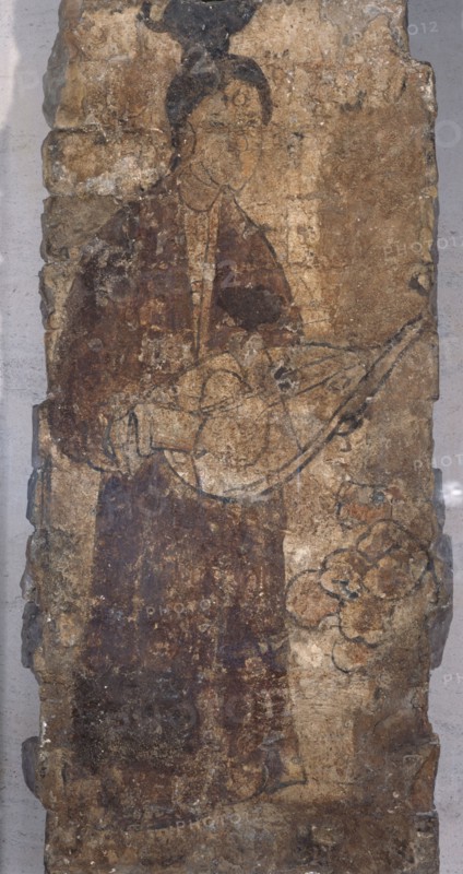 Pipa player (Tan pipa nüshi), between 960 and 1127.
