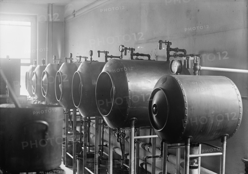 Army, U.S. Army Medical School; Typhoid Vaccine, 1917.