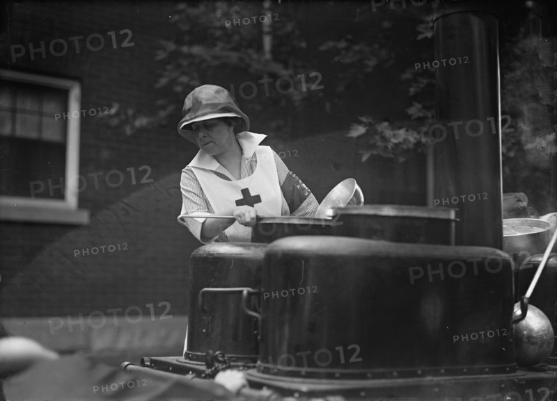 Mrs. George Barnett, Red Cross Luncheon, 1917. Creator: Harris & Ewing.