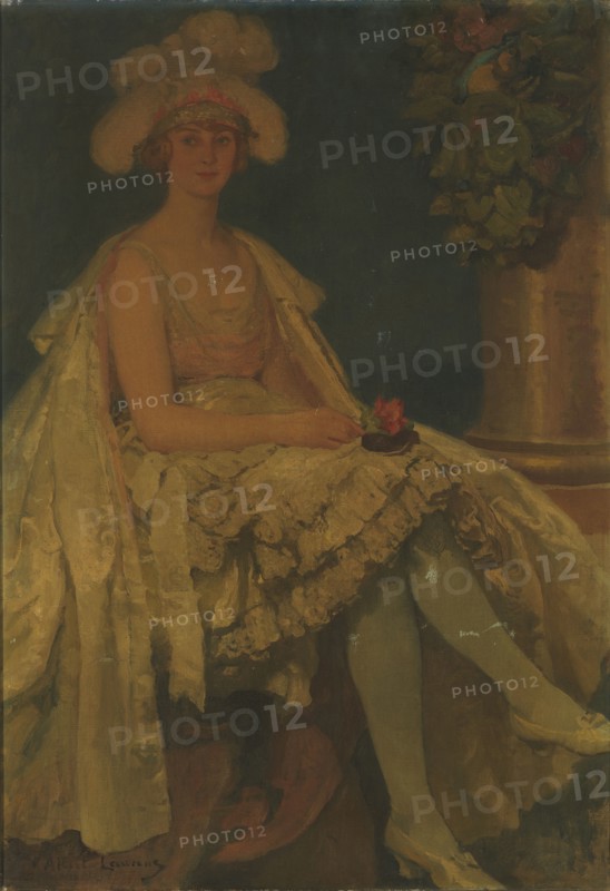 Figure de théâtre, c.1920. Woman wearing plumed headdress, possibly backstage at a theatre.