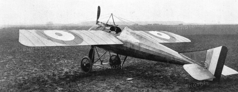 'Monoplan Morane-Saulnier du type qu'employaient Garros et gilbert, arme d'une..., 1916. Creator: Unknown.