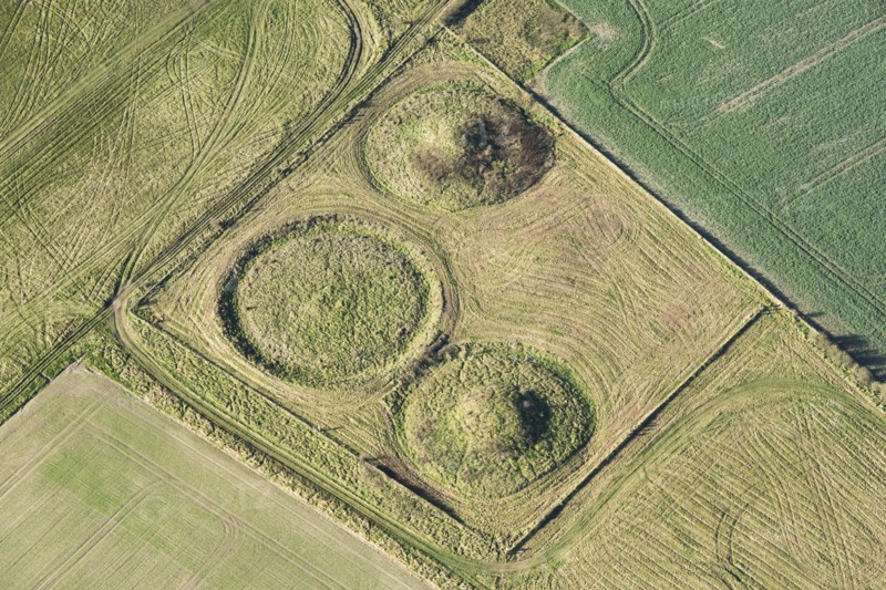 Everleigh Barrows, a Bronze Age round barrow cemetery on West Everleigh Down, Wiltshire, 2017. Creator: Damian Grady.
