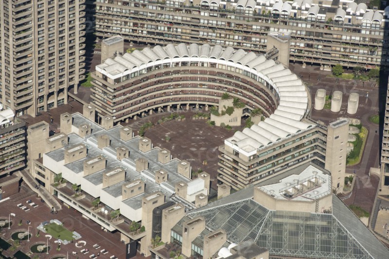 Frobisher Crescent, the Barbican, City of London, Greater London Authority, 2021.