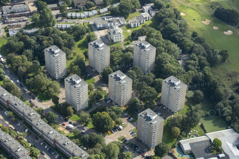 Alton West Estate, Roehampton, Greater London Authority, 2021.
