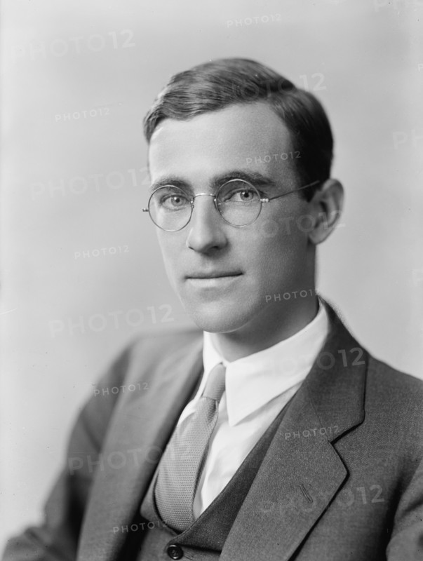 Elliott, Root - Portrait, 1933.