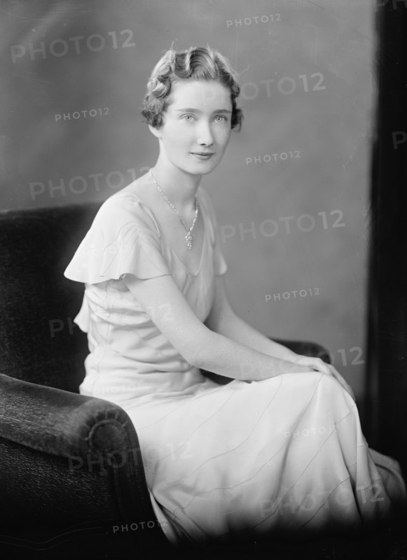 Hatcher, Lucille - Portrait, 1933.
