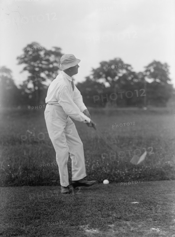 Hitchcock, Gilbert Monell, Rep. from Nebraska, 1903-1905, 1907-1911; Senator, 1911-1923. Playing Golf, 1917.