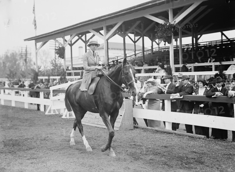 Morton, Miss Helen - Horse Show, 1914.