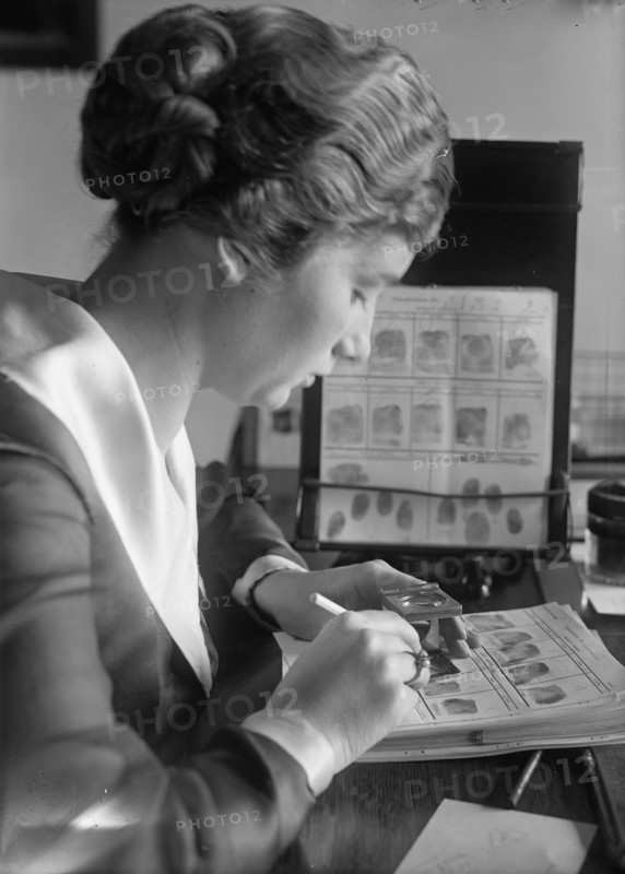 Navy Department, U.S. Intelligence Bureau, Finger Print Department Clerk, Marie S. Dahm, 1918.