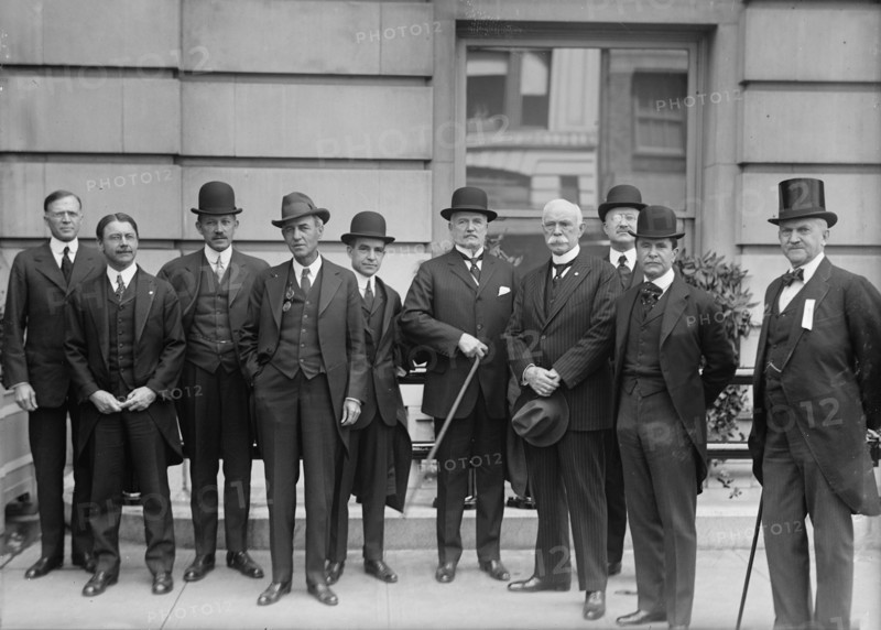 Navy League of The U.S. Group. Col. Robert Thompson, 4th from Right, 1917.
