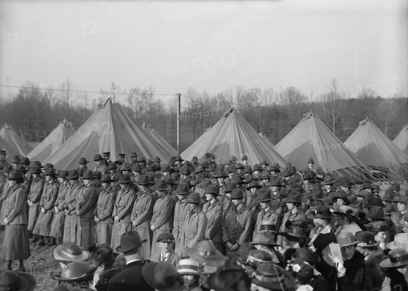 Woman's National Service School Under Woman's Section, Navy League, 1917.
