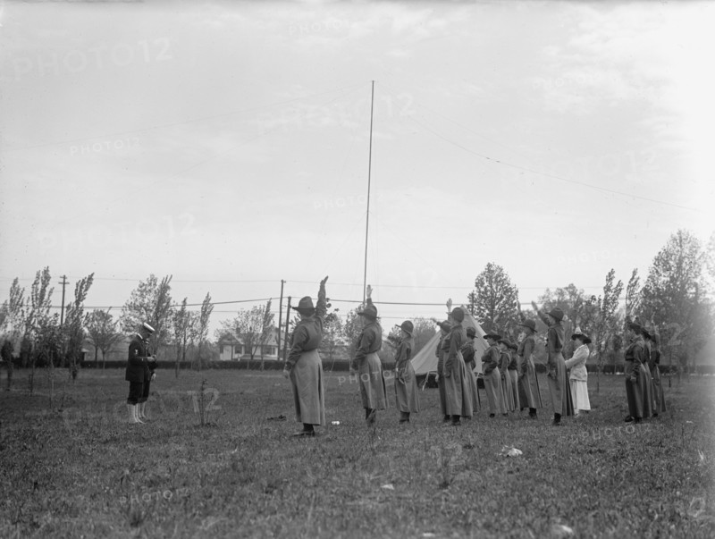 Woman's National Service School, Under Woman's Section, Navy League, Field Signals, 1916.
