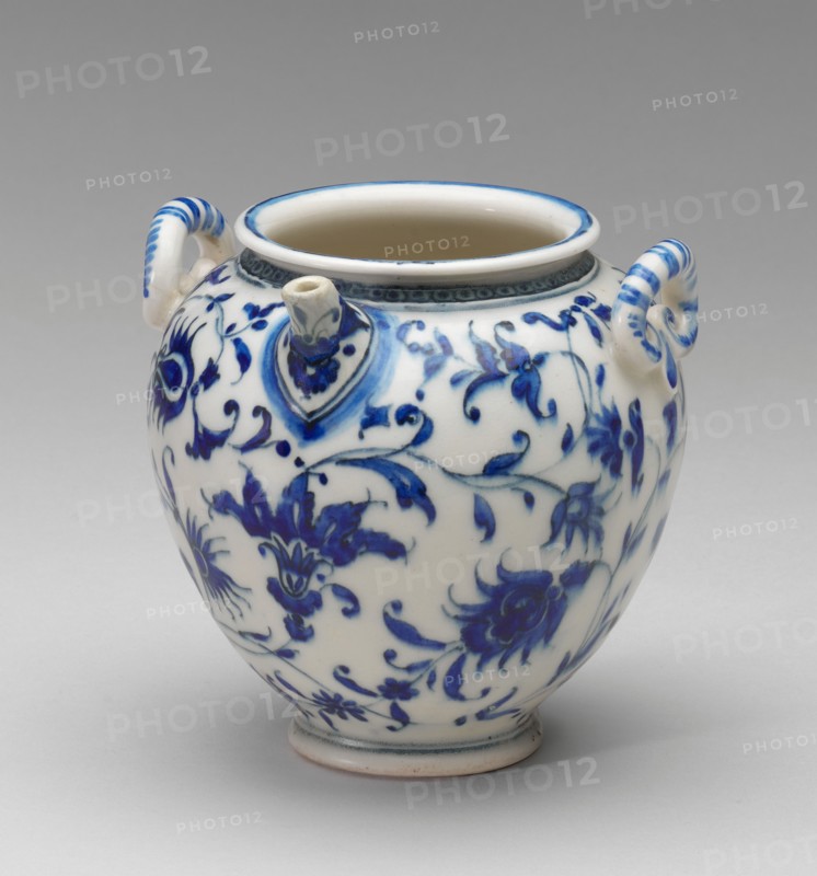 Flask, c. 1575/1587, or slightly later.