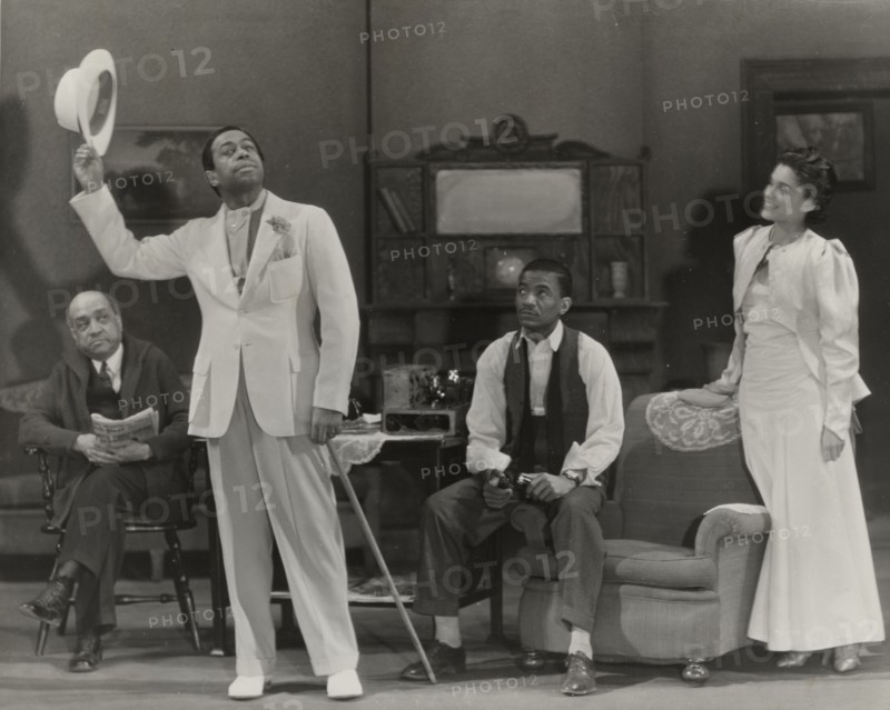 Living room scene, 1937-03 - 1937-05.