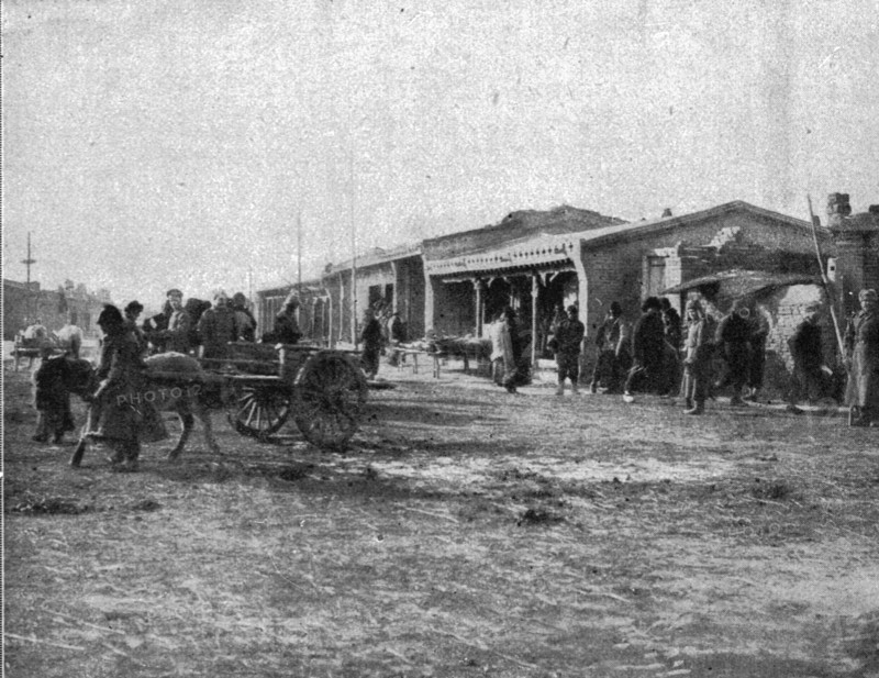 'Le Periple des Russes : De Moscou a Marseille par la Siberie, les Mers de Chine et des..., 1916. Creator: Unknown.
