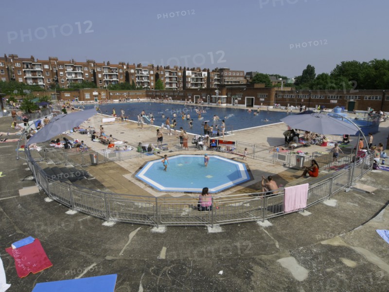 Parliament Hill Fields Lido, Gordon House Road, Gospel Oak, Camden, London, 2007. Creator: Simon Inglis.