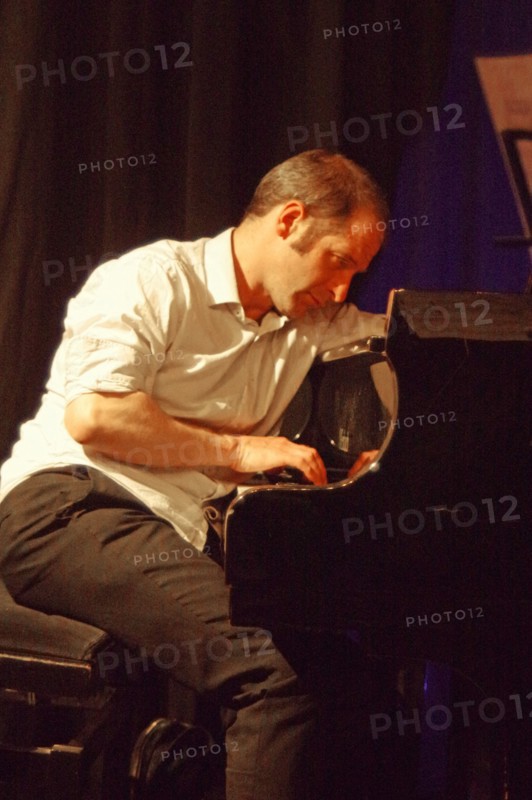 Ivo Neame, Emma Rawicz Quintet, Verdict Jazz Club, Brighton, East Sussex, 2022. Creator: Brian O'Connor.