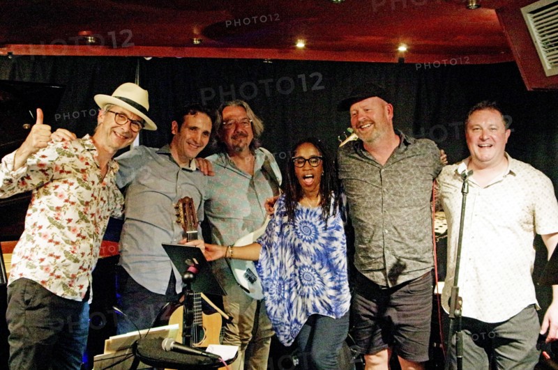 Louise Clare Marshall’s Seriously Mendes, Verdict Jazz Club, Brighton, East Sussex, 2022. Creator: Brian O'Connor.