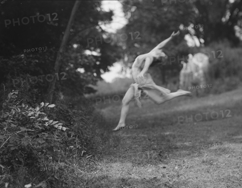 Desha, 1921 July 30. Creator: Arnold Genthe.