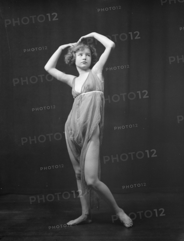 Tonetti, Miss, 1921 Feb. 14. Creator: Arnold Genthe.