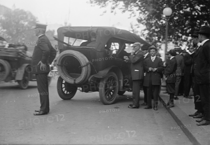 Woman Suffrage - Riots, 1917. Creator: Harris & Ewing.