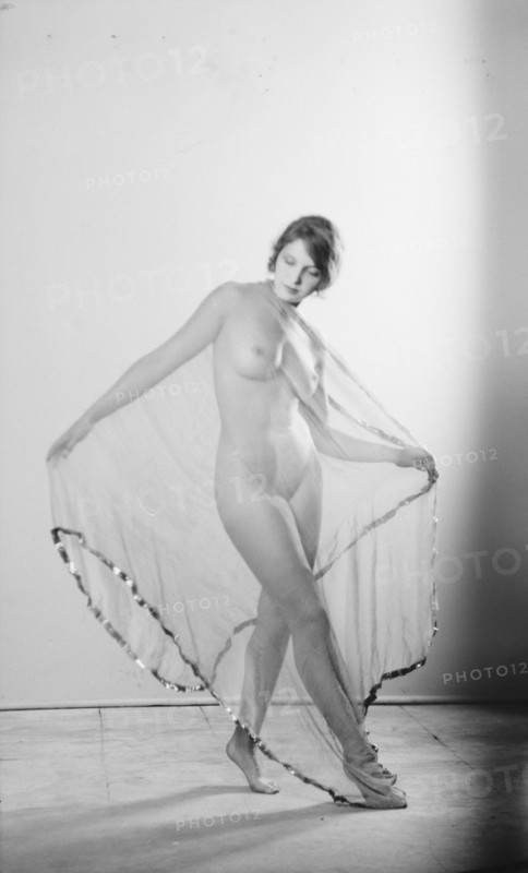 Braggiotti, Francesca, Miss, 1927 Creator: Arnold Genthe.
