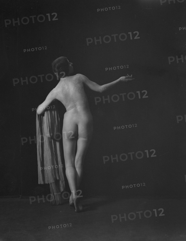 Seibel, Ernani, Miss, 1919 June 21. Creator: Arnold Genthe.
