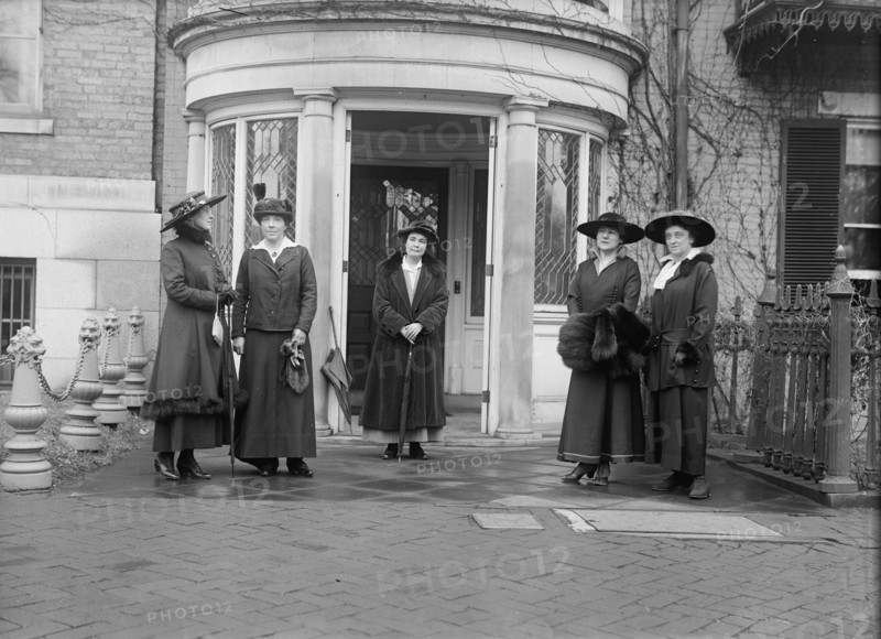 Woman Suffrage - Headquarters, 1917. Creator: Harris & Ewing.