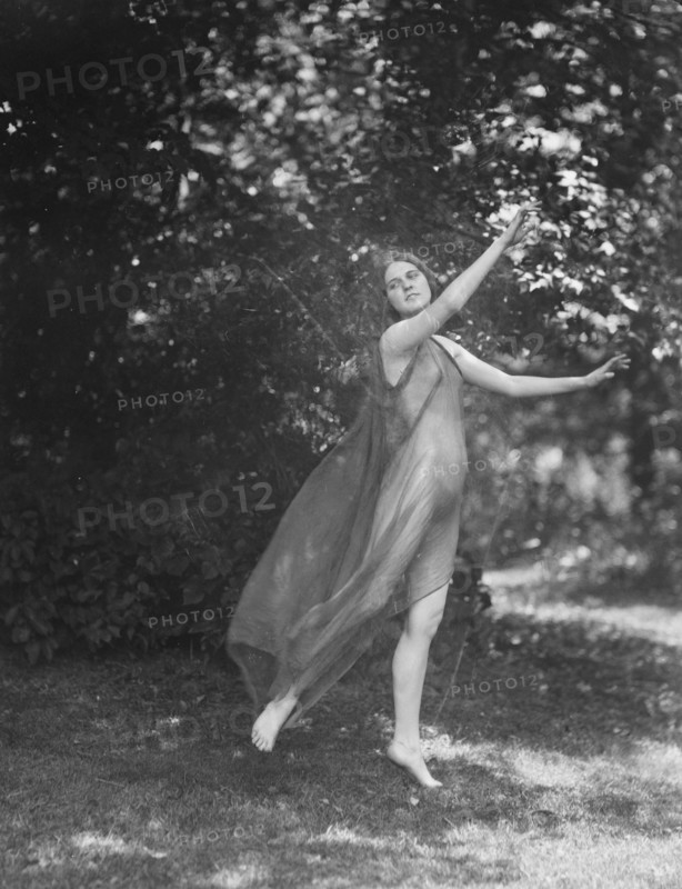 Hornbeck, Solveig, Miss, 1921 July 22. Creator: Arnold Genthe.