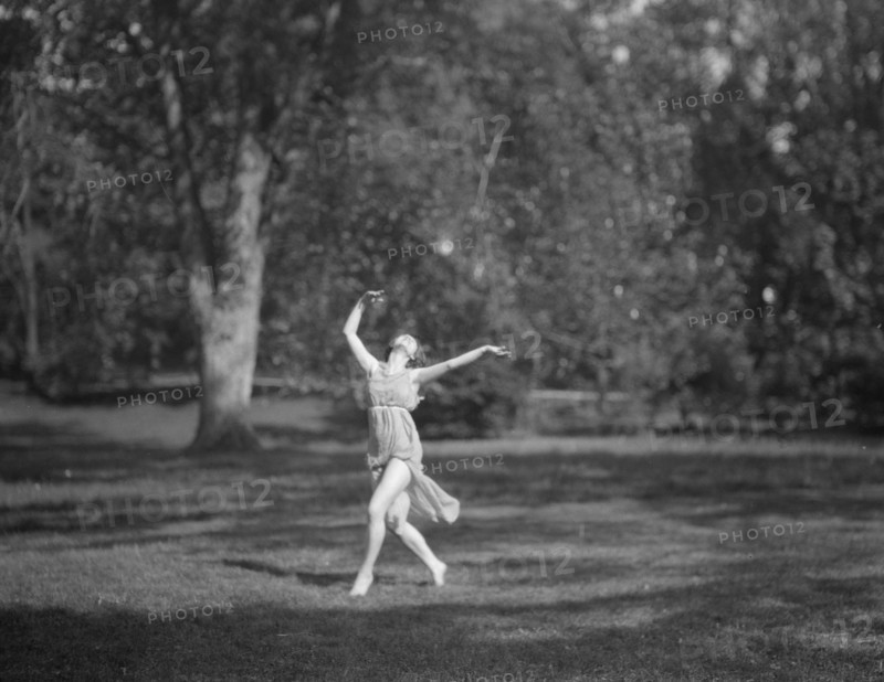 Elizabeth Duncan dancers and children, 1920 Creator: Arnold Genthe.
