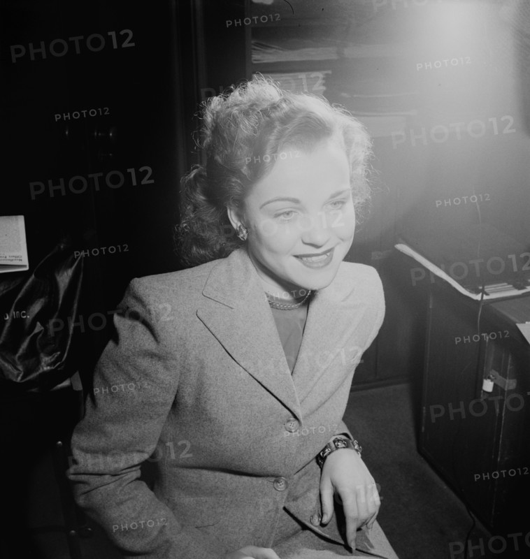 Portrait of Eve Young, ca. Jan. 1947. Creator: William Paul Gottlieb.