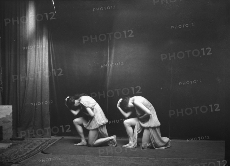 Marion Morgan dancers, between 1914 and 1927. Creator: Arnold Genthe.