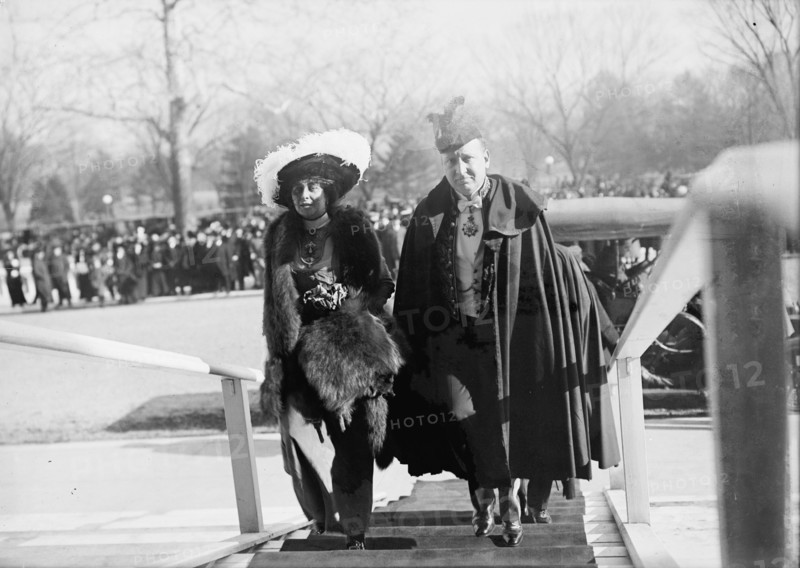 New Years Breakfasts, Pan American Union, 1913. Creator: Harris & Ewing.