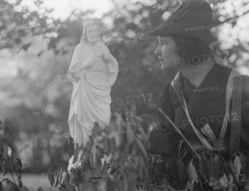 Theatrical performance at Dongan Hall, 1921 May 27. Creator: Arnold Genthe.