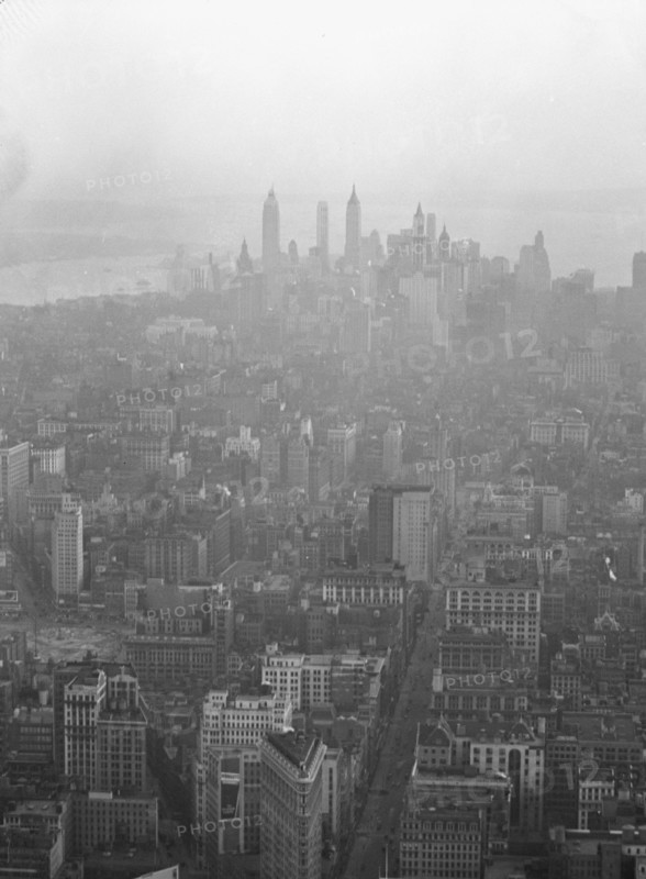 New York City views, skyline, between 1931 and 1938. Creator: Arnold Genthe.