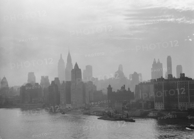 New York City views, skyline, between 1931 and 1938. Creator: Arnold Genthe.