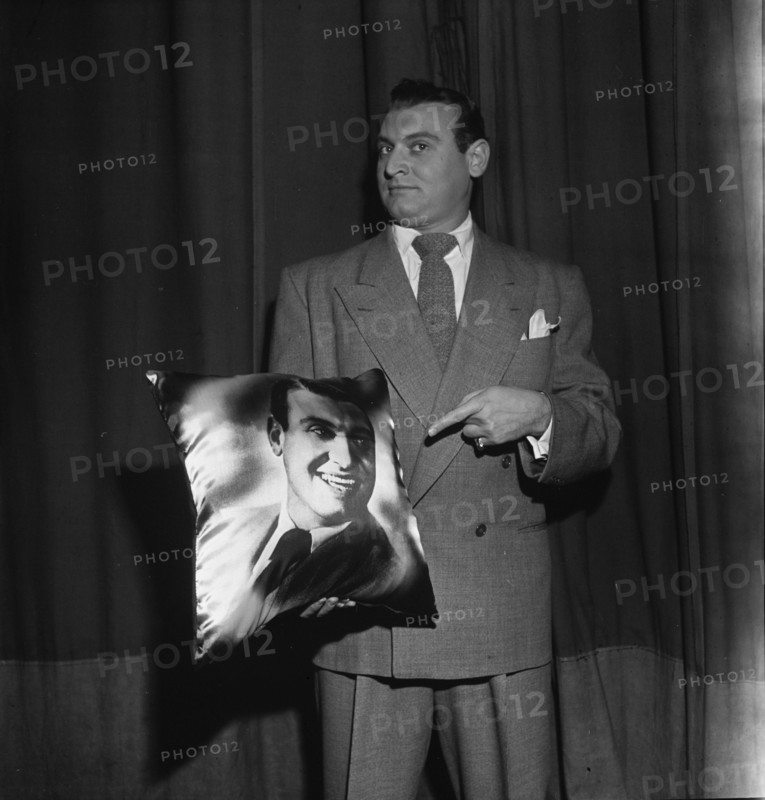 Portrait of Frankie Laine, New York, N.Y., 1946. Creator: William Paul Gottlieb.