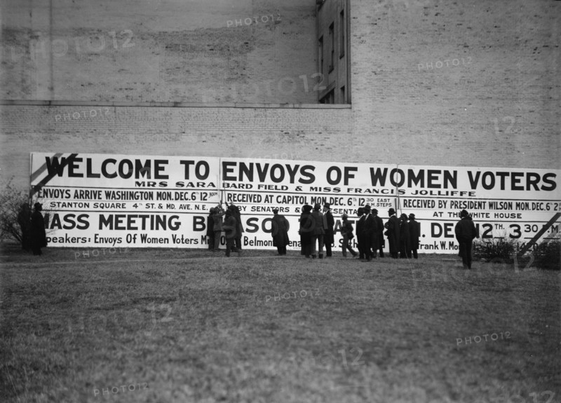 Woman Suffrage Sign: Welcome To Envoys of Women Voters, 1915. Creator: Harris & Ewing.