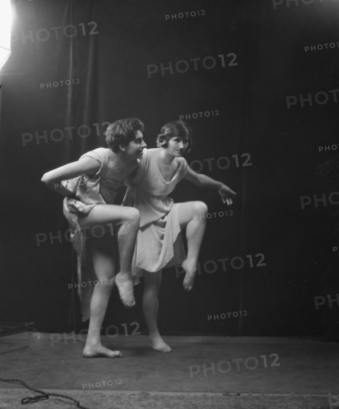 Davenport, Margery, Miss, and unidentified dancer, not before 1917. Creator: Arnold Genthe.