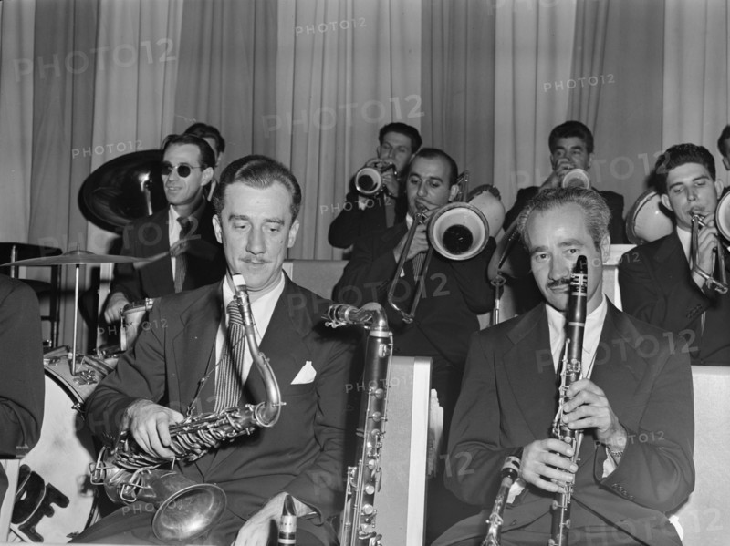 Portrait of Micky Folus, Danny Polo, Billy Exiner, Vahe (Tak) Takvorian...Eddie Condon's, N.Y., 1947 Creator: William Paul Gottlieb.